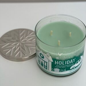 Bath & Body Works Holiday Candle
